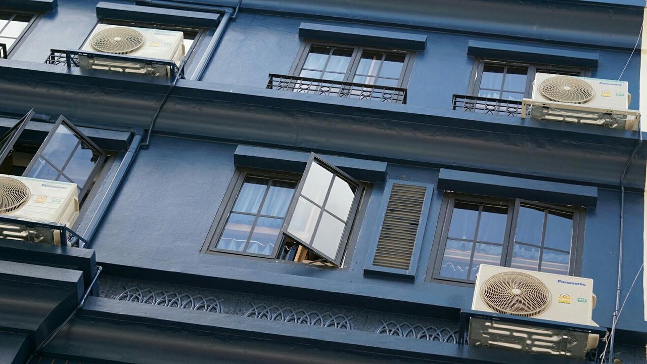 Natee Hostel Bangkok Exterior photo